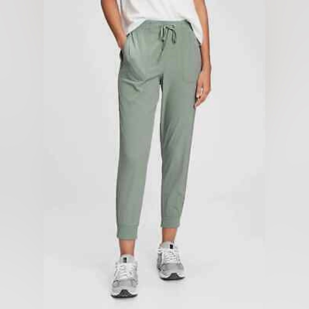 Like New Gap Fit Recycled Women Hike Joggers: Size Small Sage Green